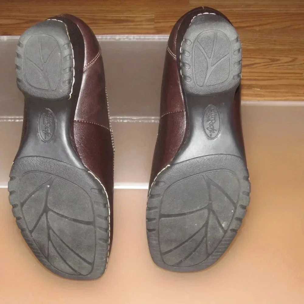 EUROSOFT by SOFFT Leather Loafers Brown Slip-On Shoes Size 9.5M